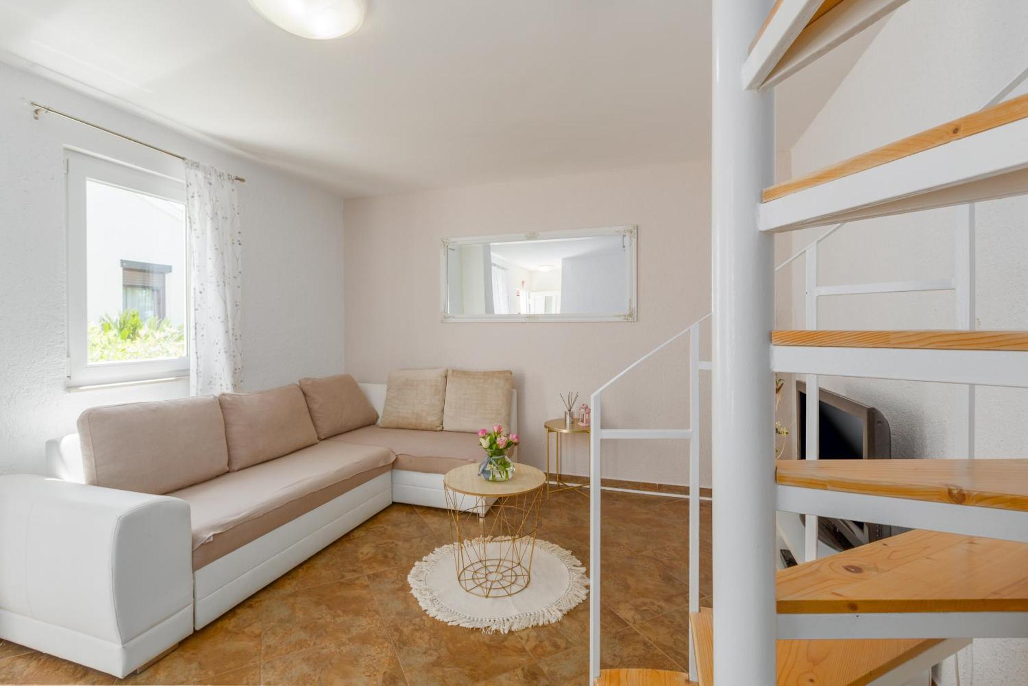 פורץ Apartment Leni Near Beach מראה חיצוני תמונה