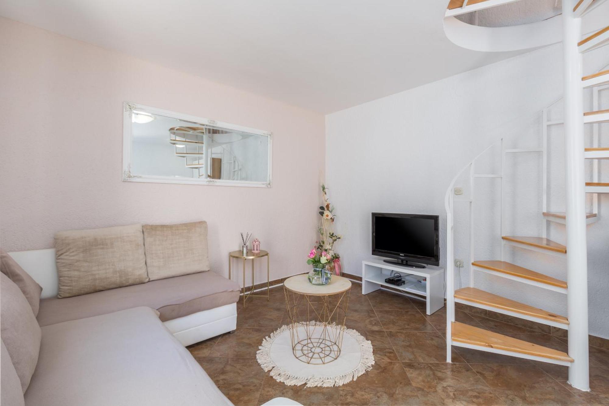 פורץ Apartment Leni Near Beach מראה חיצוני תמונה
