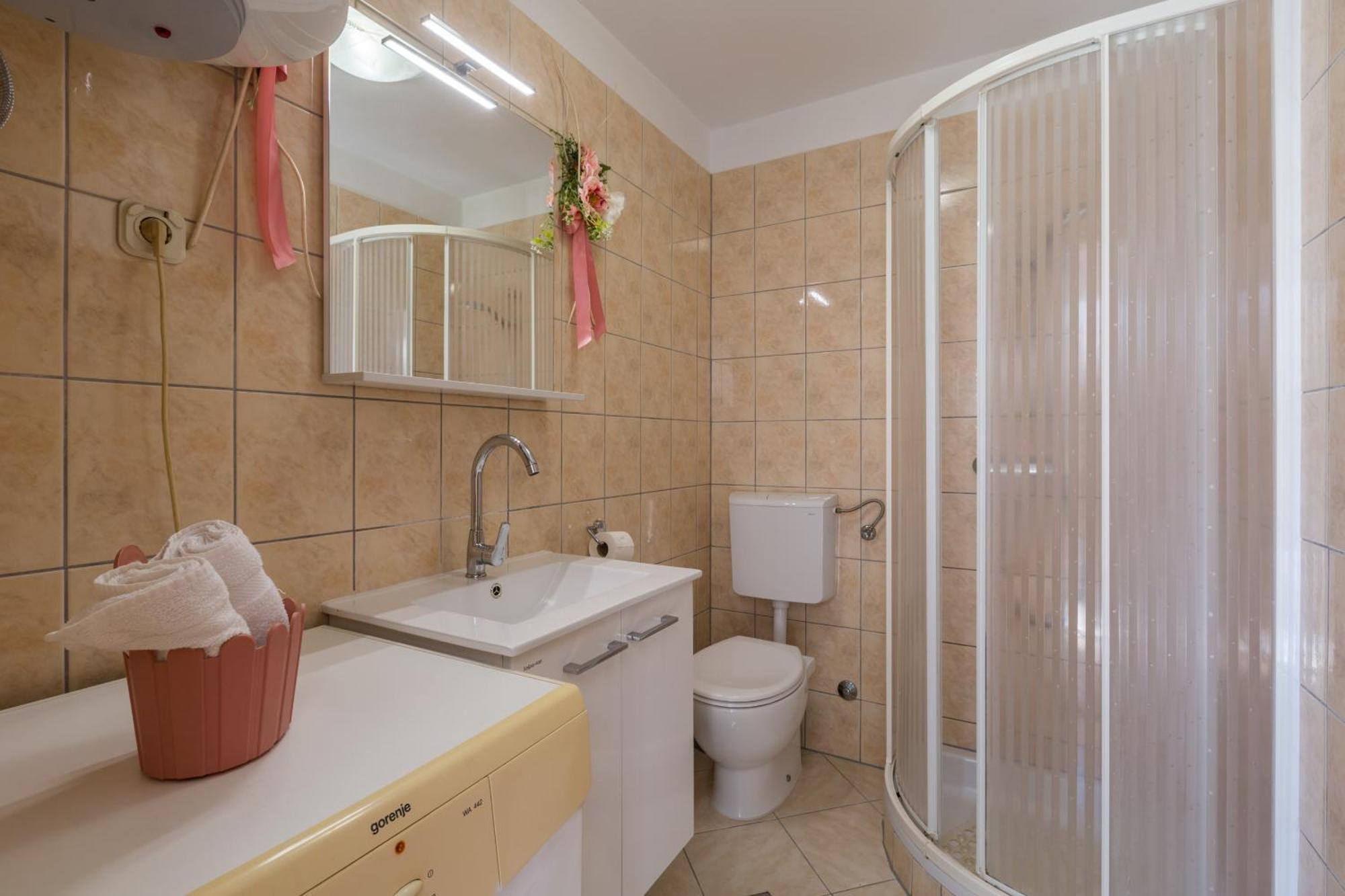 פורץ Apartment Leni Near Beach מראה חיצוני תמונה