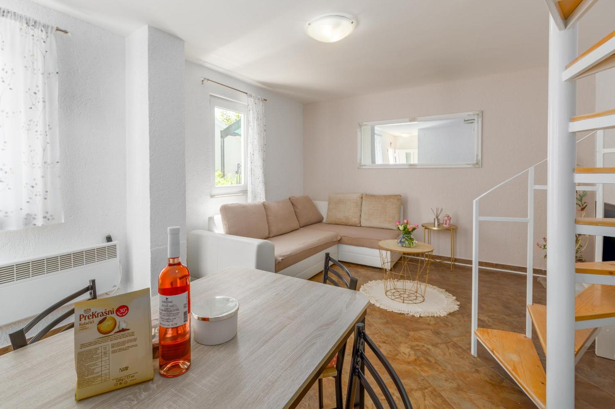 פורץ Apartment Leni Near Beach מראה חיצוני תמונה