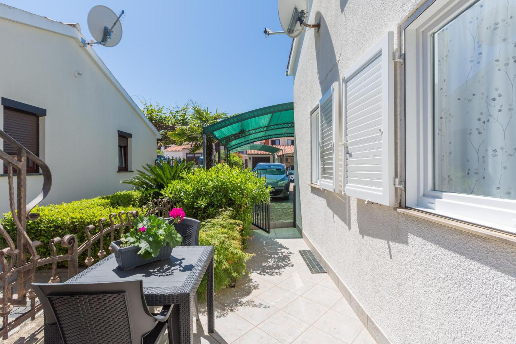 פורץ Apartment Leni Near Beach מראה חיצוני תמונה