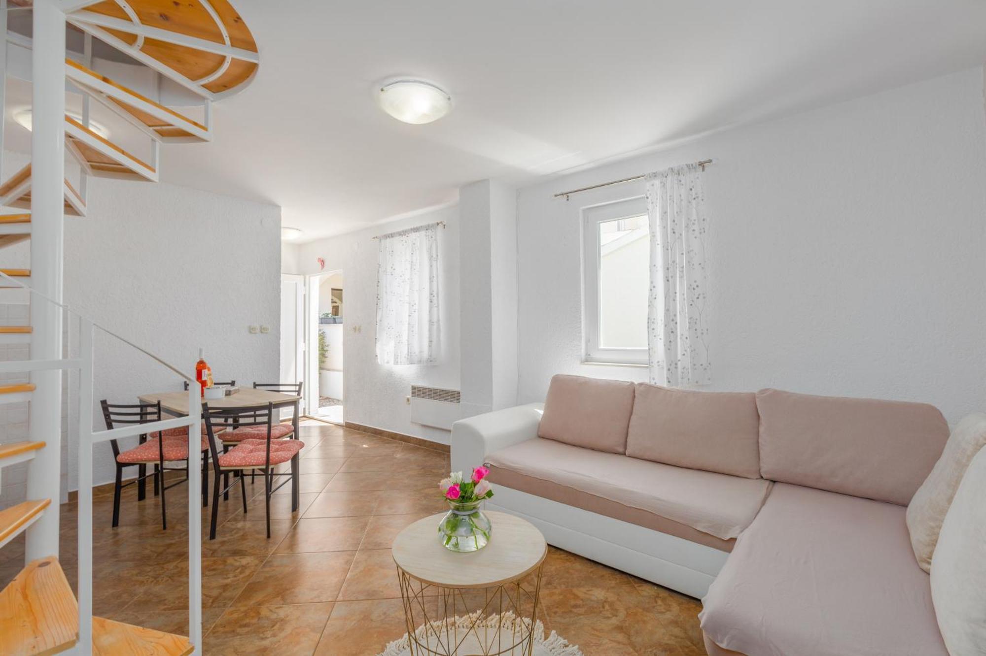 פורץ Apartment Leni Near Beach מראה חיצוני תמונה