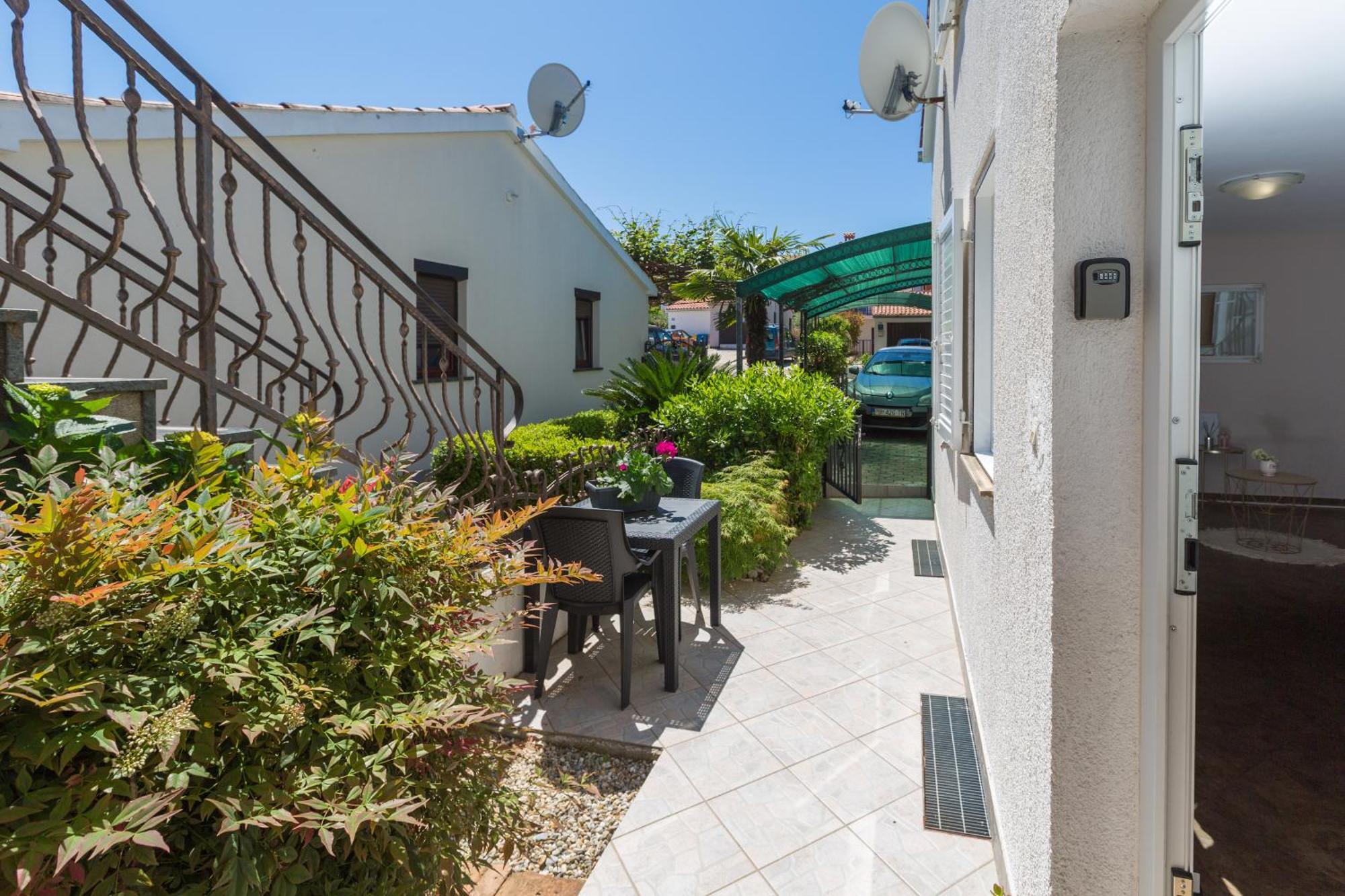 פורץ Apartment Leni Near Beach מראה חיצוני תמונה